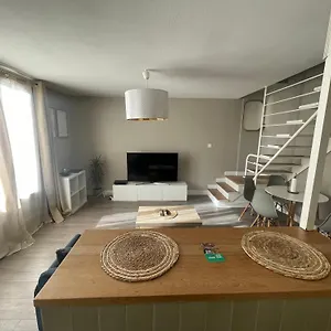  Appartement Magnifique Duplex Avec 2 Et Parking Gratuit