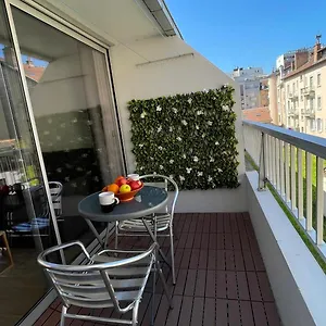 Plein Centre, Calme, Parking Inclus, Piscine Et Gardien Grenoble