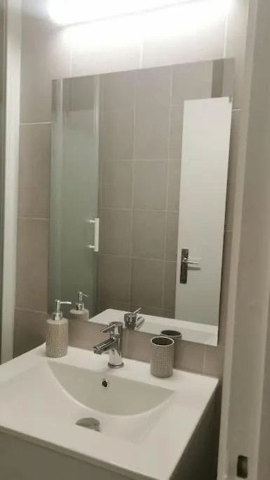 Studio Blue Nest L Cosy I Wifi Fibre I Grenoble 0*,  France
